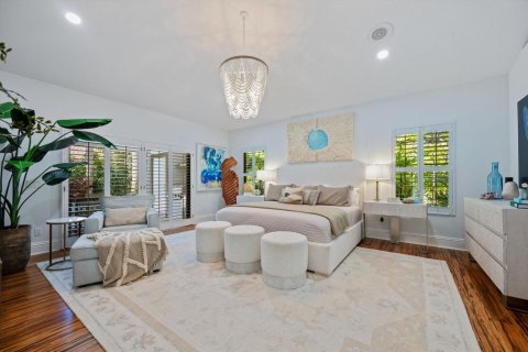 House in Jupiter, Florida 4 bedrooms, 296.17 sq.m. № 2082088 - photo 19