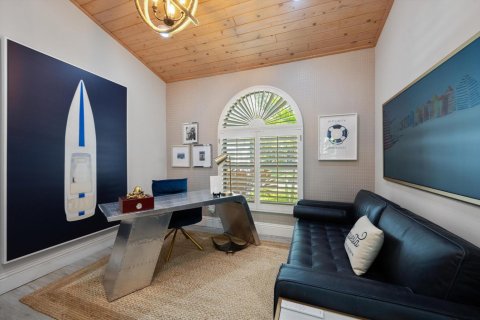 House in Jupiter, Florida 4 bedrooms, 296.17 sq.m. № 2082088 - photo 18