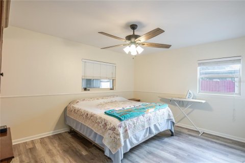 Casa en venta en Brandon, Florida, 3 dormitorios, 162.67 m2 № 1899042 - foto 24