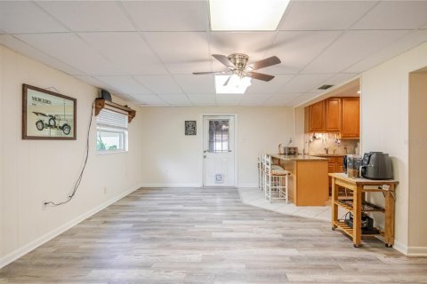 Casa en venta en Brandon, Florida, 3 dormitorios, 162.67 m2 № 1899042 - foto 17