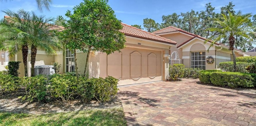 House in Sarasota, Florida 3 bedrooms, 154.03 sq.m. № 1666510