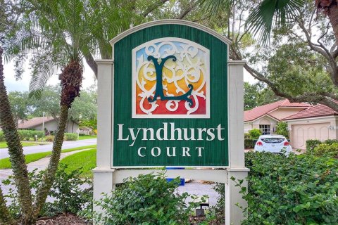 House in Sarasota, Florida 3 bedrooms, 154.03 sq.m. № 1666510 - photo 22