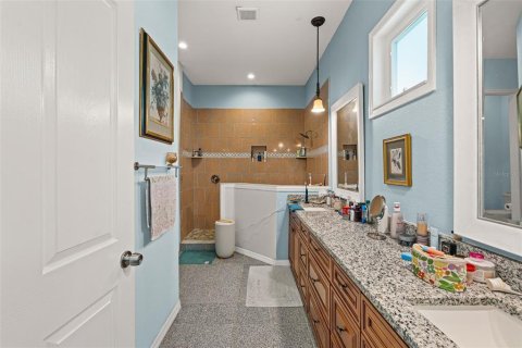 Casa en venta en Bradenton, Florida, 4 dormitorios, 304.53 m2 № 1904425 - foto 25