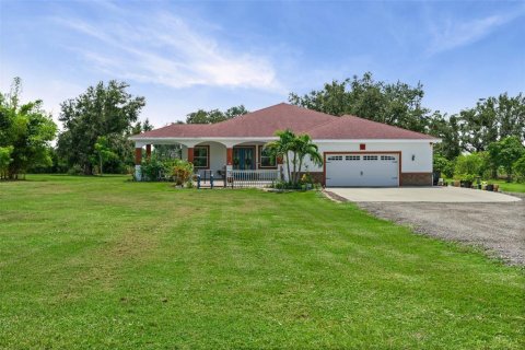 Casa en venta en Bradenton, Florida, 4 dormitorios, 304.53 m2 № 1904425 - foto 1