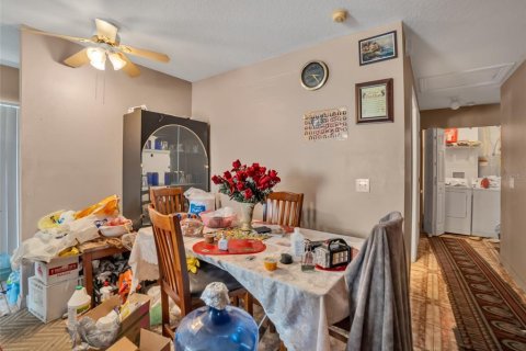 House in Tampa, Florida 3 bedrooms, 111.48 sq.m. № 1849516 - photo 5