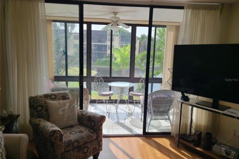 Condominio en venta en Largo, Florida, 2 dormitorios, 88.72 m2 № 1535072 - foto 10
