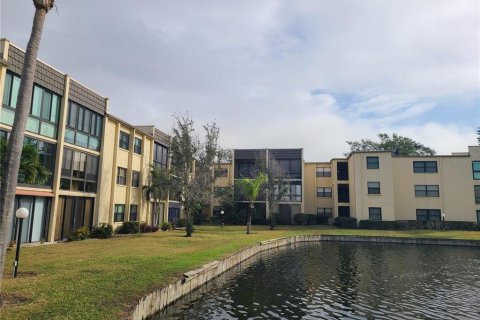 Condominio en venta en Largo, Florida, 2 dormitorios, 88.72 m2 № 1535072 - foto 3