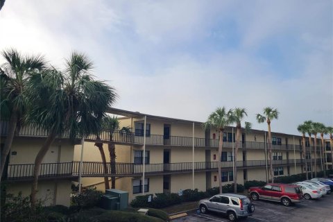 Condominio en venta en Largo, Florida, 2 dormitorios, 88.72 m2 № 1535072 - foto 1