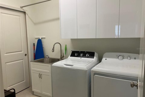 Condo in Bradenton, Florida, 2 bedrooms  № 2205724 - photo 20
