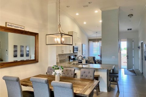 Condo in Bradenton, Florida, 2 bedrooms  № 2205724 - photo 12
