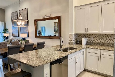Condo in Bradenton, Florida, 2 bedrooms  № 2205724 - photo 7