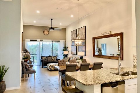 Condo in Bradenton, Florida, 2 bedrooms  № 2205724 - photo 4