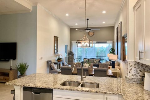 Condo in Bradenton, Florida, 2 bedrooms  № 2205724 - photo 6