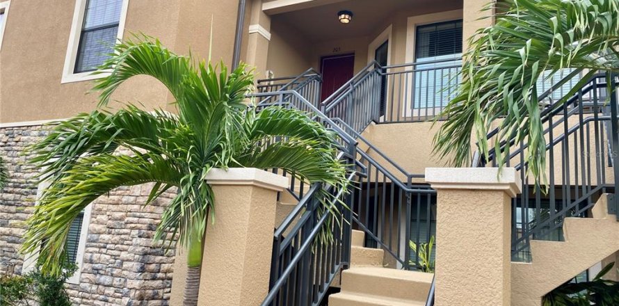 Condo in Bradenton, Florida, 2 bedrooms  № 2205724