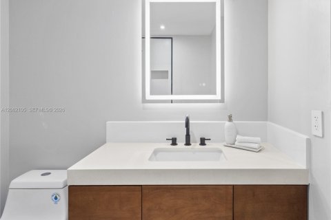 Touwnhouse à vendre à Doral, Floride: 3 chambres, 159.05 m2 № 2254105 - photo 23