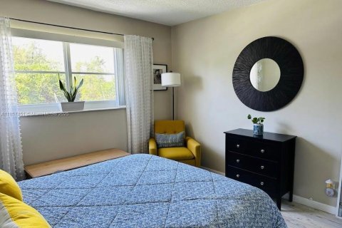 Copropriété à vendre à Pompano Beach, Floride: 2 chambres, 84.54 m2 № 1882278 - photo 23