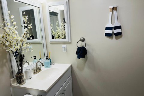 Copropriété à vendre à Pompano Beach, Floride: 2 chambres, 84.54 m2 № 1882278 - photo 10