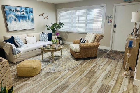 Copropriété à vendre à Pompano Beach, Floride: 2 chambres, 84.54 m2 № 1882278 - photo 4