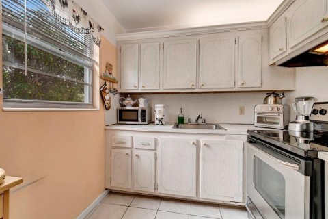 Copropriété à vendre à Deerfield Beach, Floride: 2 chambres, 76.18 m2 № 2190806 - photo 16