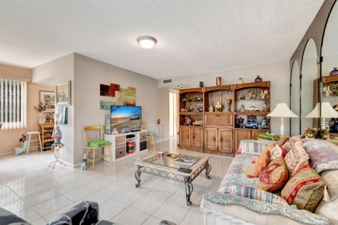 Copropriété à vendre à Deerfield Beach, Floride: 2 chambres, 76.18 m2 № 2190806 - photo 12