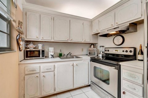 Copropriété à vendre à Deerfield Beach, Floride: 2 chambres, 76.18 m2 № 2190806 - photo 17
