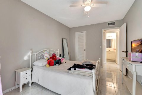 Copropriété à vendre à Deerfield Beach, Floride: 2 chambres, 76.18 m2 № 2190806 - photo 28