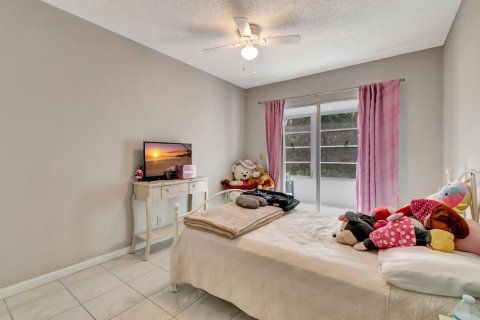 Copropriété à vendre à Deerfield Beach, Floride: 2 chambres, 76.18 m2 № 2190806 - photo 30