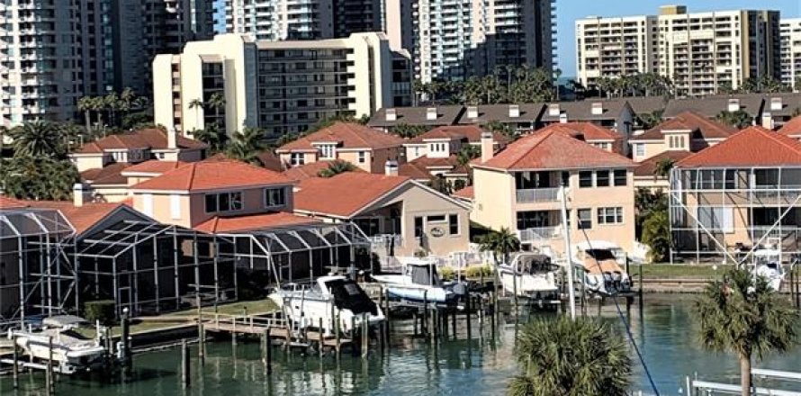 Condo à Clearwater, Floride, 2 chambres  № 2431789