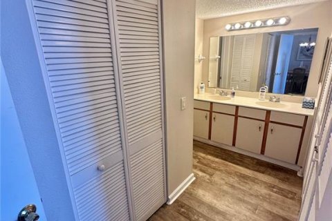 Купить кондоминиум в Гудзон, Флорида 6 комнат, 114.83м2, № 2096705 - фото 16