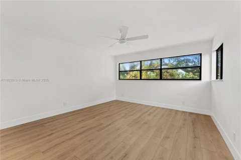 Townhouse in Tamarac, Florida 3 bedrooms, 115.66 sq.m. № 1970883 - photo 14