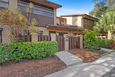 Townhouse in Tamarac, Florida 3 bedrooms, 115.66 sq.m. № 1970883 - photo 28