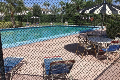 Condo in Boca Raton, Florida, 2 bedrooms  № 2381462 - photo 24