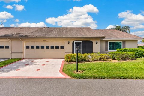 Condo à Sun City Center, Floride, 2 chambres  № 2396608