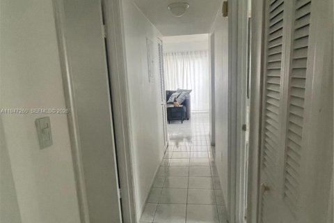 Купить кондоминиум в Санни-Айлс-Бич, Флорида 2 спальни, 83.8м2, № 2003496 - фото 10