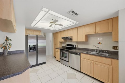Villa ou maison à vendre à Spring Hill, Floride: 2 chambres, 113.81 m2 № 2419129 - photo 15