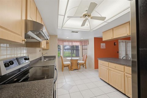 Villa ou maison à vendre à Spring Hill, Floride: 2 chambres, 113.81 m2 № 2419129 - photo 14