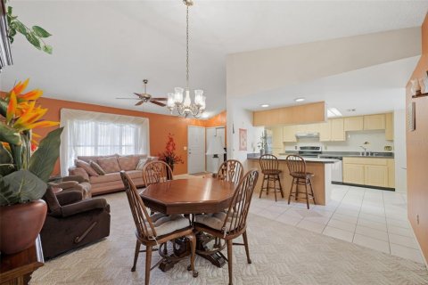 Villa ou maison à vendre à Spring Hill, Floride: 2 chambres, 113.81 m2 № 2419129 - photo 12