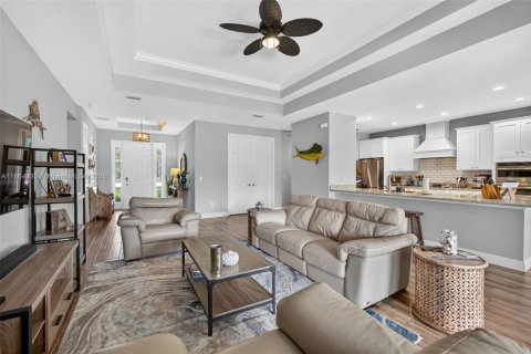 House in West Palm Beach, Florida 4 bedrooms, 232.16 sq.m. № 1892850 - photo 16