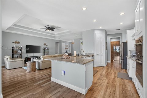 House in West Palm Beach, Florida 4 bedrooms, 232.16 sq.m. № 1892850 - photo 21