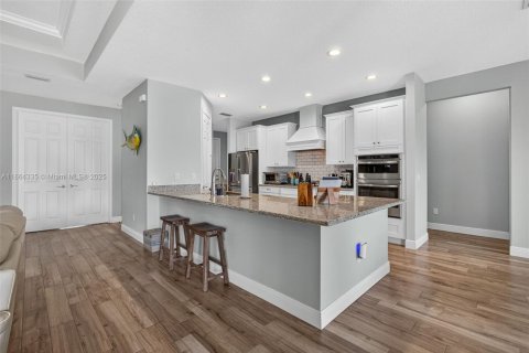 House in West Palm Beach, Florida 4 bedrooms, 232.16 sq.m. № 1892850 - photo 26