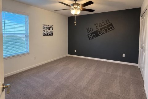 Villa ou maison à louer à Zephyrhills, Floride: 5 chambres, 221.94 m2 № 2409881 - photo 16