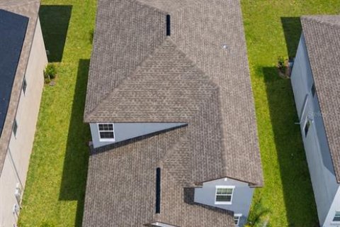 Villa ou maison à louer à Zephyrhills, Floride: 5 chambres, 221.94 m2 № 2409881 - photo 5