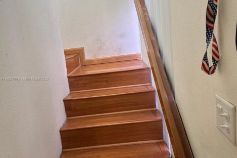 Adosado en venta en Miami, Florida, 3 dormitorios, 128.02 m2 № 2022285 - foto 16