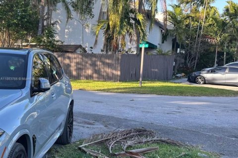 Adosado en venta en Miami, Florida, 3 dormitorios, 128.02 m2 № 2022285 - foto 21