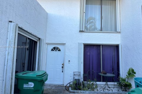 Adosado en venta en Miami, Florida, 3 dormitorios, 128.02 m2 № 2022285 - foto 14