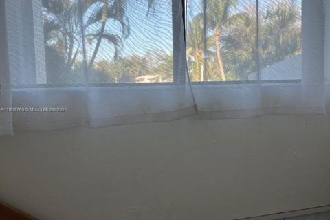 Adosado en venta en Miami, Florida, 3 dormitorios, 128.02 m2 № 2022285 - foto 9