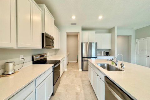Casa en alquiler en Land O' Lakes, Florida, 4 dormitorios, 307.79 m2 № 1902792 - foto 10