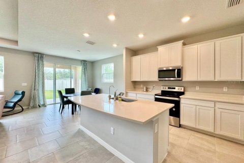 Casa en alquiler en Land O' Lakes, Florida, 4 dormitorios, 307.79 m2 № 1902792 - foto 6