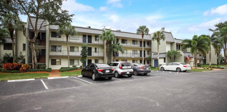 Condominio en Lake Worth, Florida, 2 dormitorios № 1224484