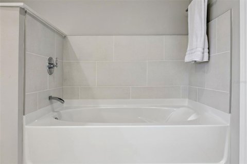 Condo in Montverde, Florida, 3 bedrooms № 2104216 - photo 16